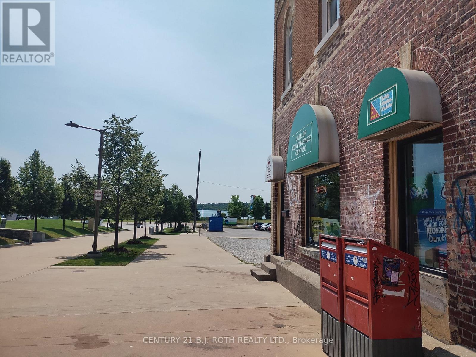 57-59 Dunlop Street E Property Photo 11