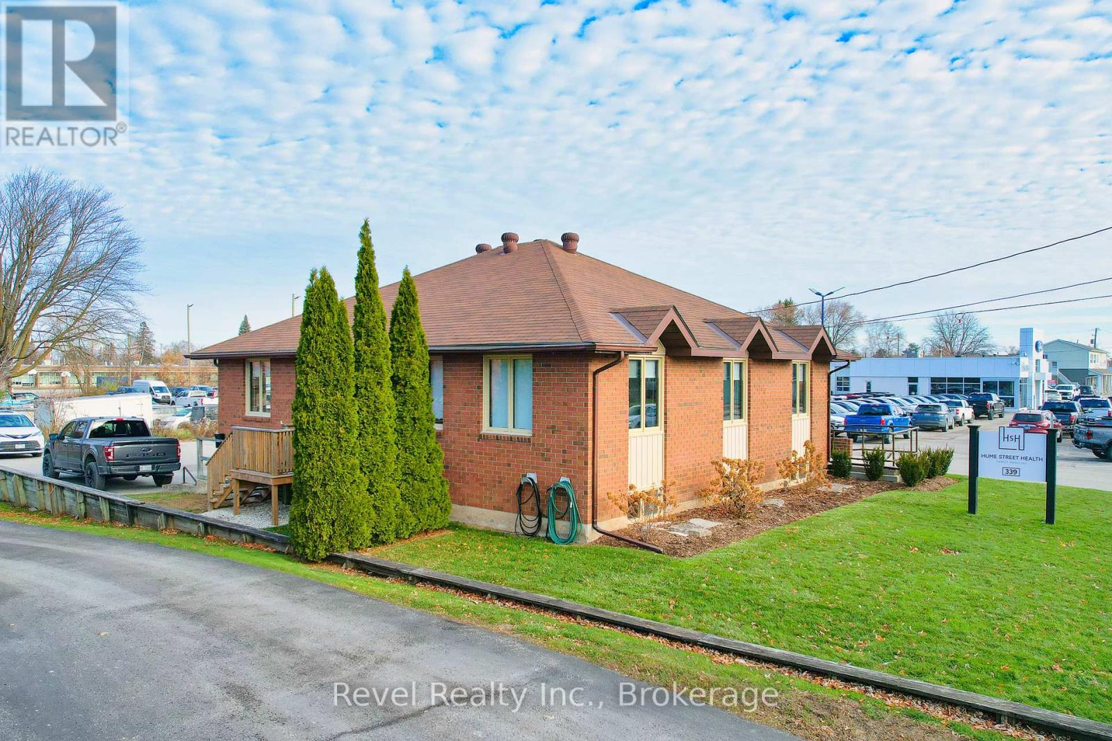 339 Hume Street Property Photo 1