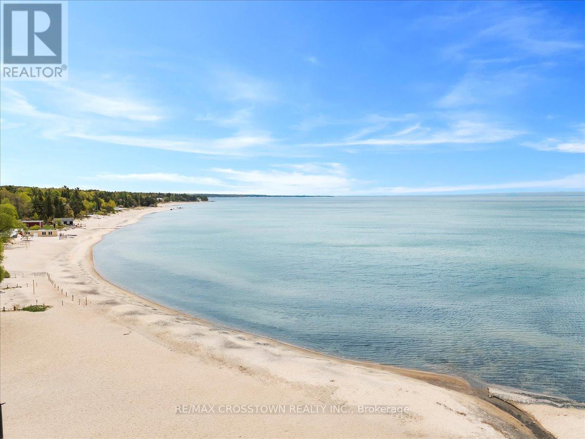369 Balm Beach Road W Property Photo 3