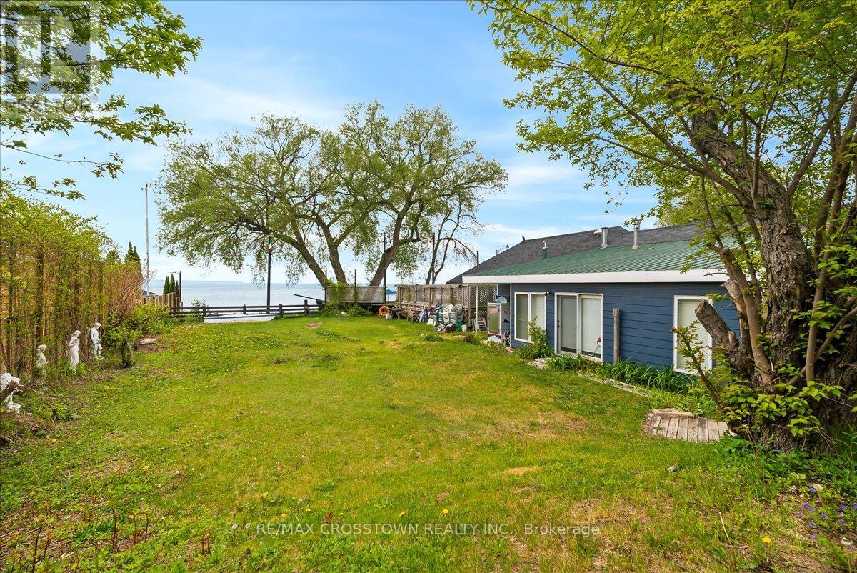 369 Balm Beach Road W Property Photo 22