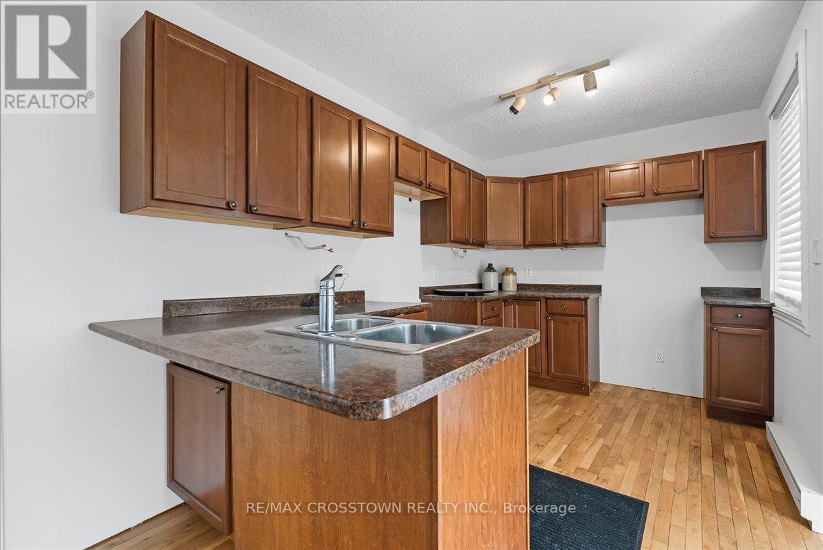 369 Balm Beach Road W Property Photo 26
