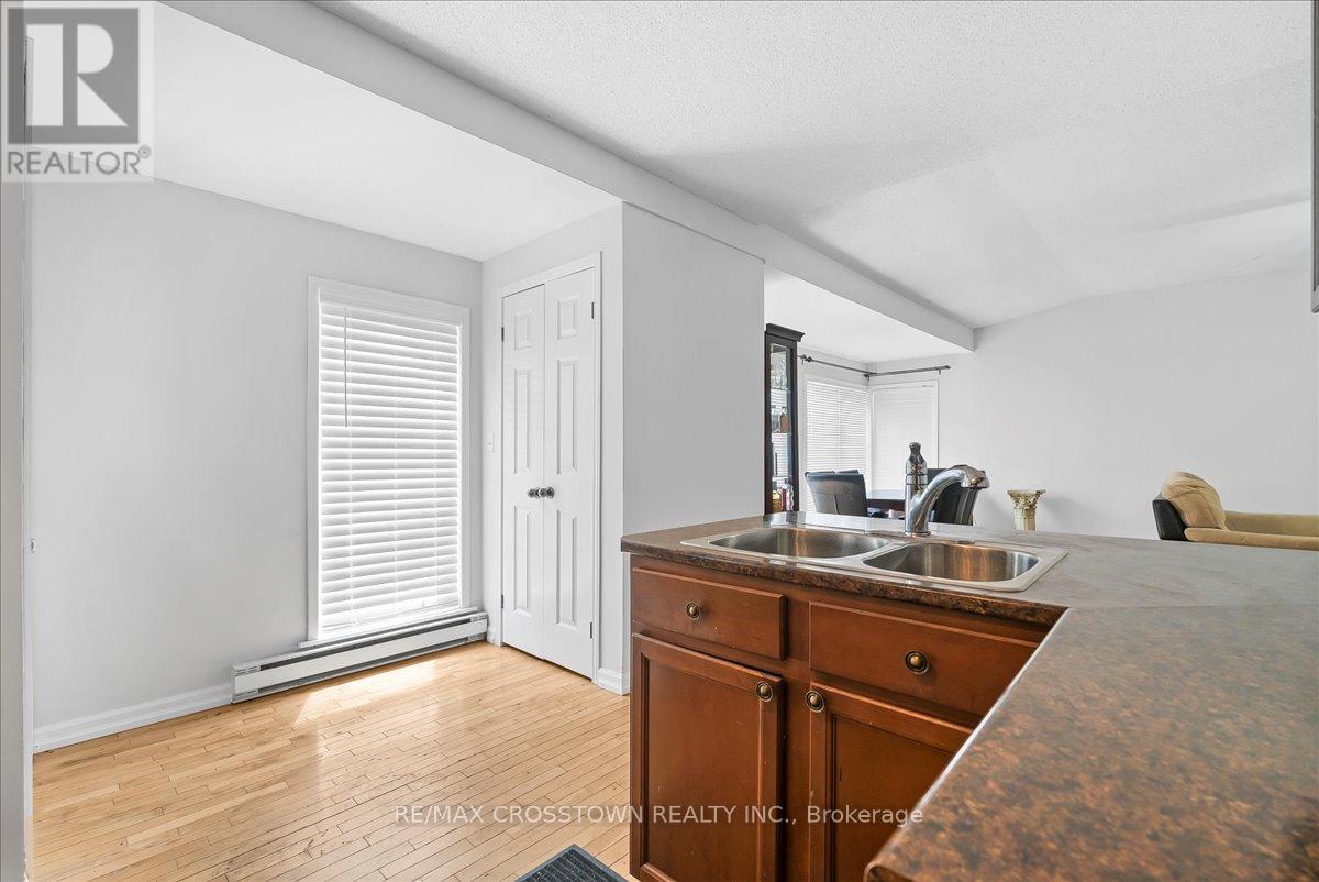 369 Balm Beach Road W Property Photo 27