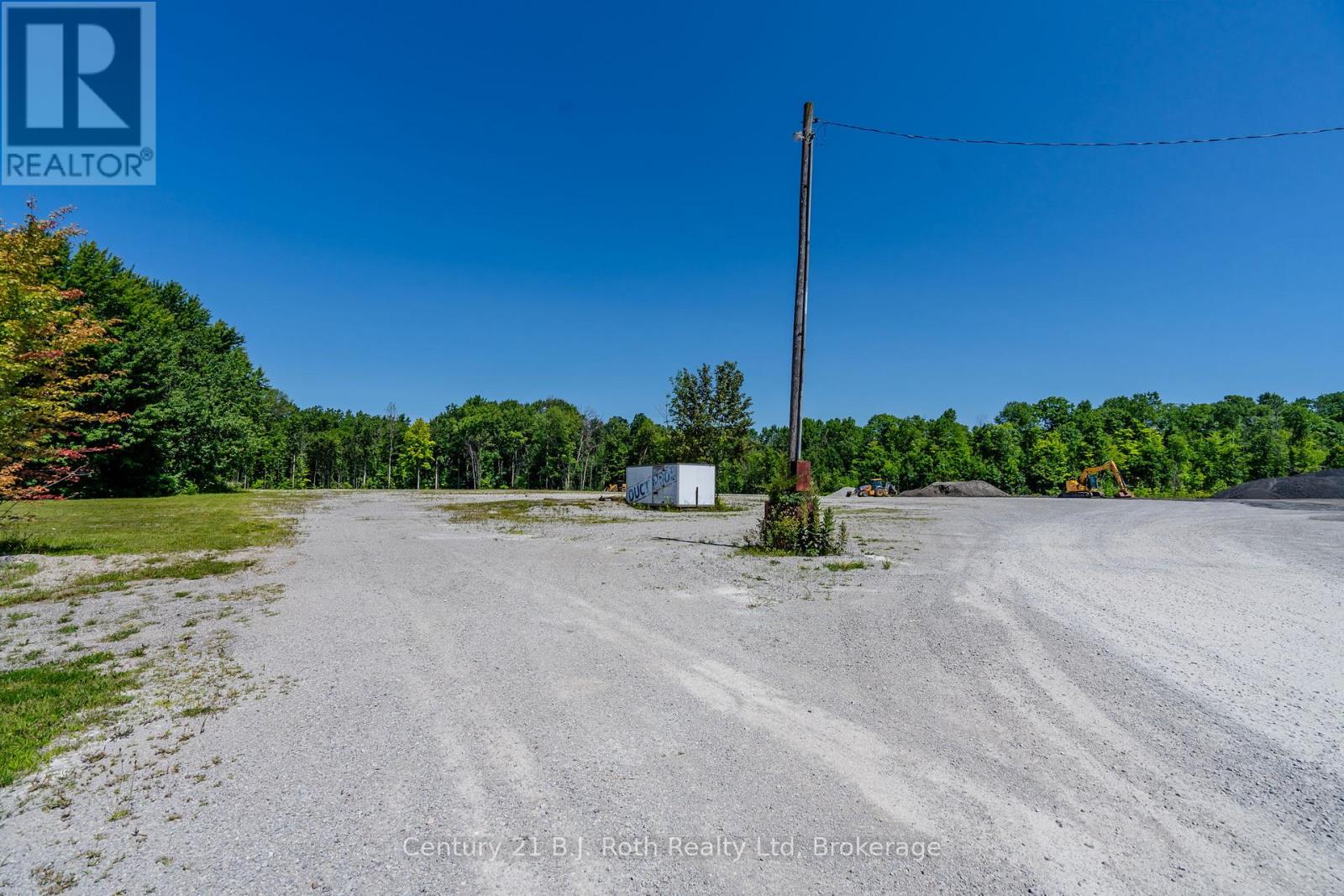 2565 Quarry Road Property Photo 7