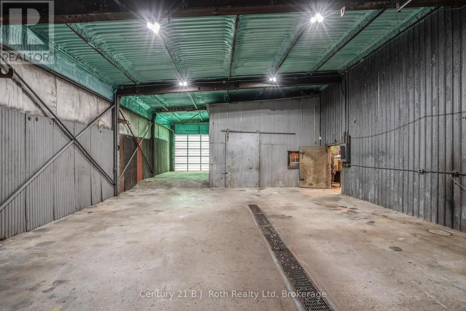 2565 Quarry Road Property Photo 21