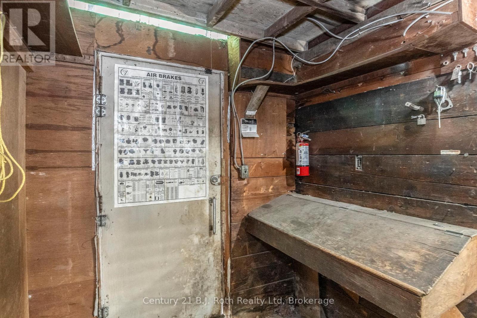 2565 Quarry Road Property Photo 26