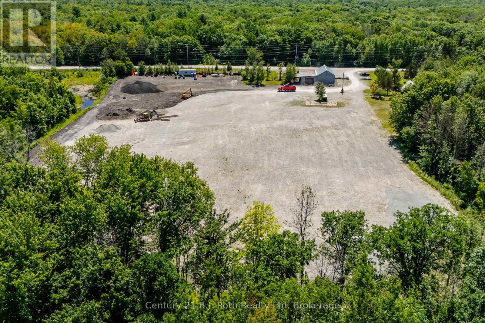 2565 Quarry Road Property Photo 36