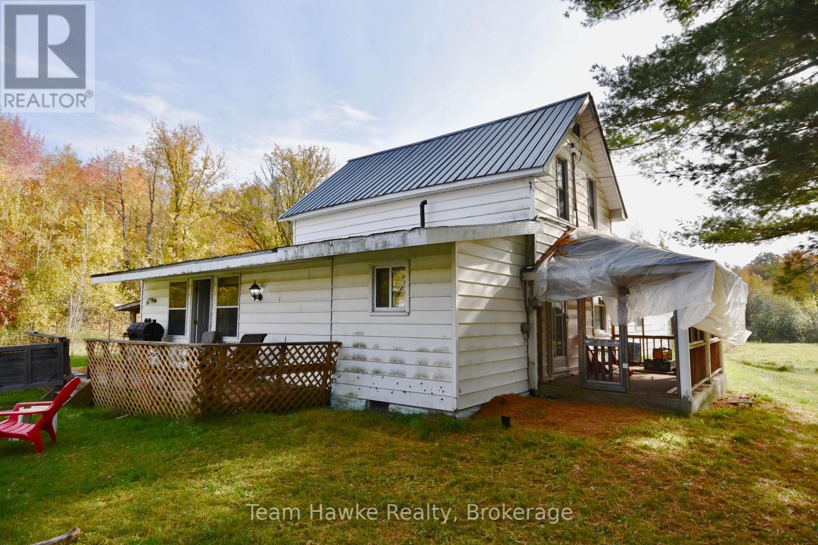 2645 St Amant Road Property Photo 5