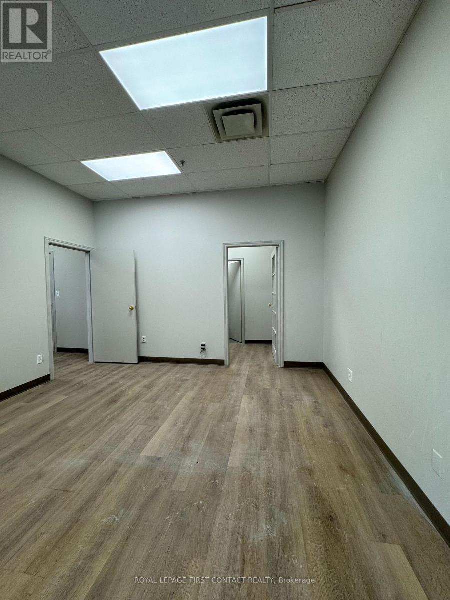202 - 140 Dunlop Street E Property Photo 19