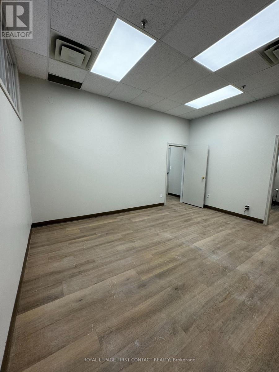 202 - 140 Dunlop Street E Property Photo 20