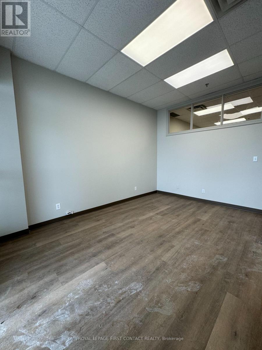 202 - 140 Dunlop Street E Property Photo 23