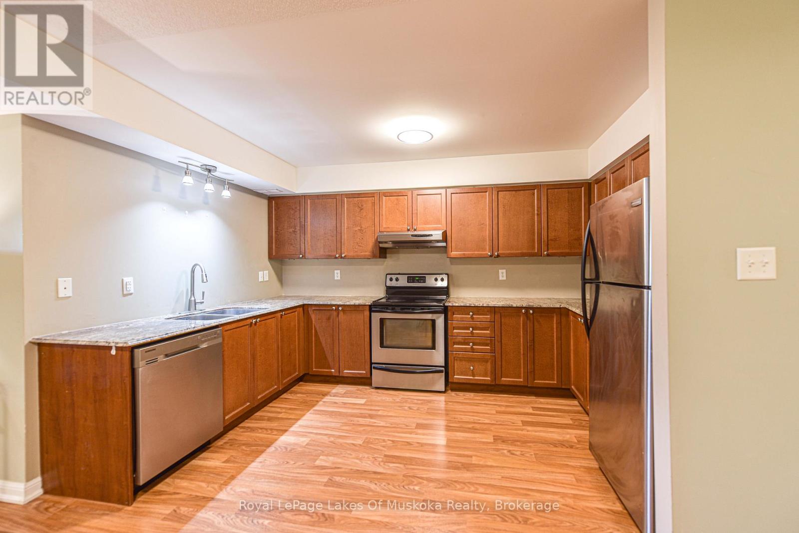 318 - 60 Mulligan Lane Property Photo 14