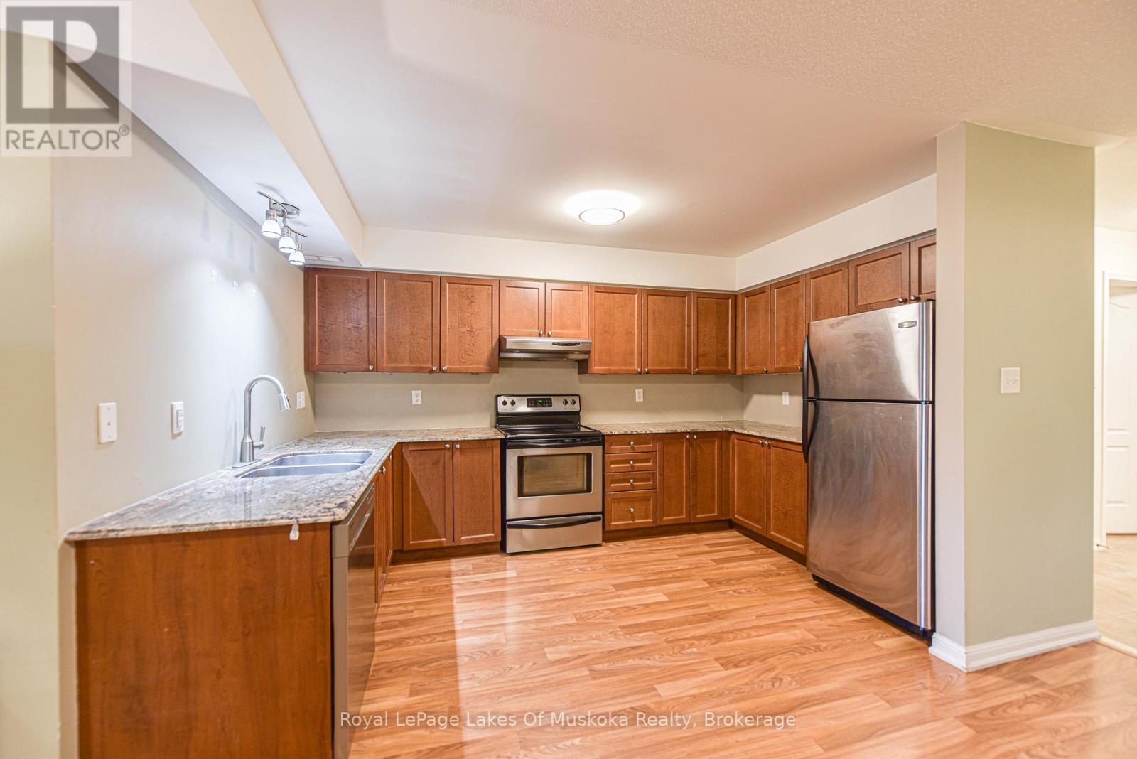 318 - 60 Mulligan Lane Property Photo 15