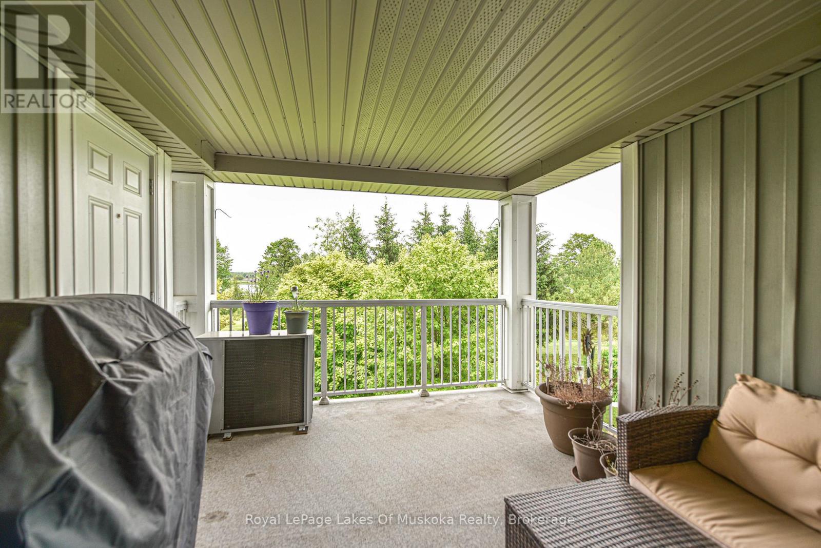 318 - 60 Mulligan Lane Property Photo 20