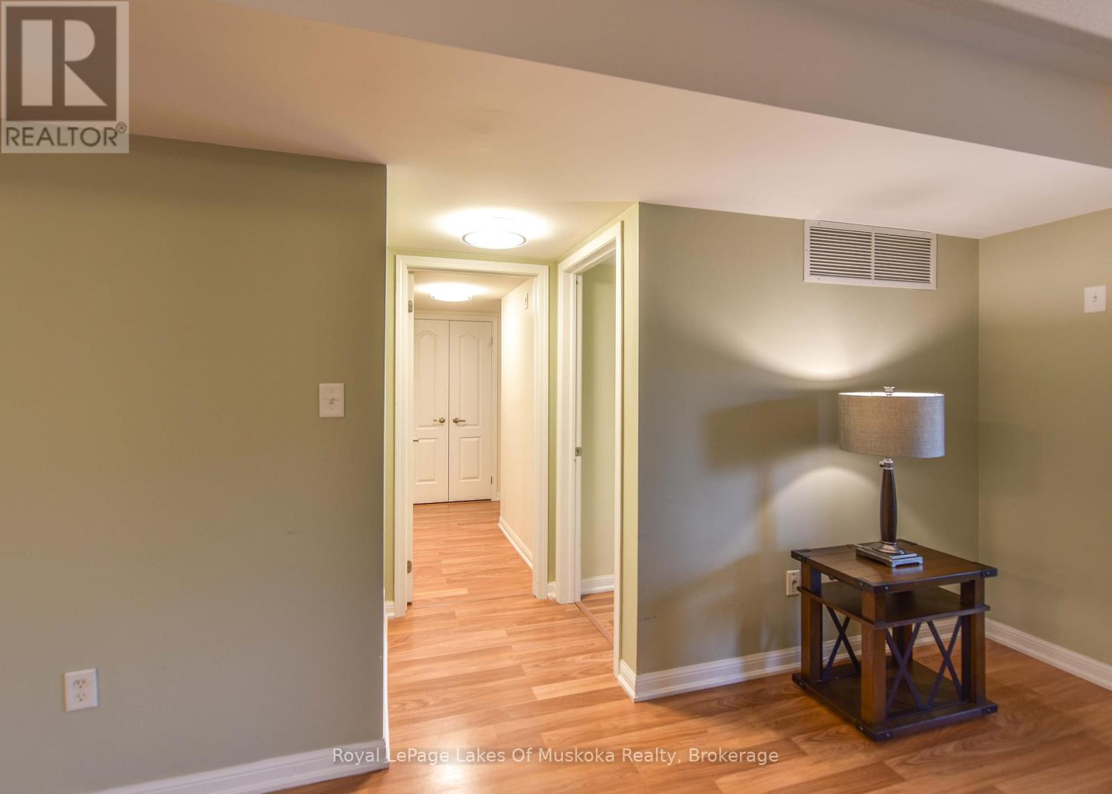 318 - 60 Mulligan Lane Property Photo 26