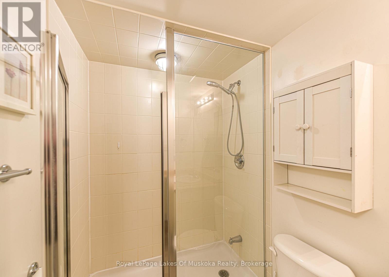 318 - 60 Mulligan Lane Property Photo 35