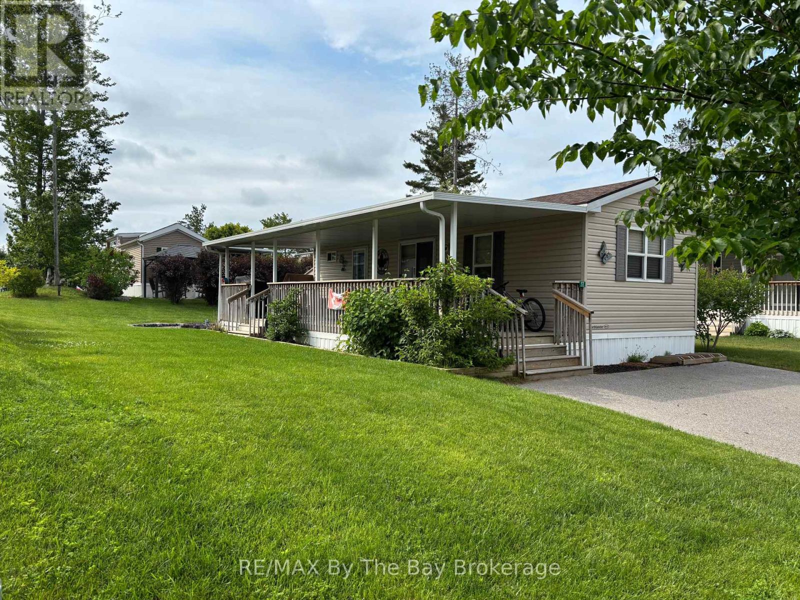 17 CHIPPEWA TRAIL Property Photo 1