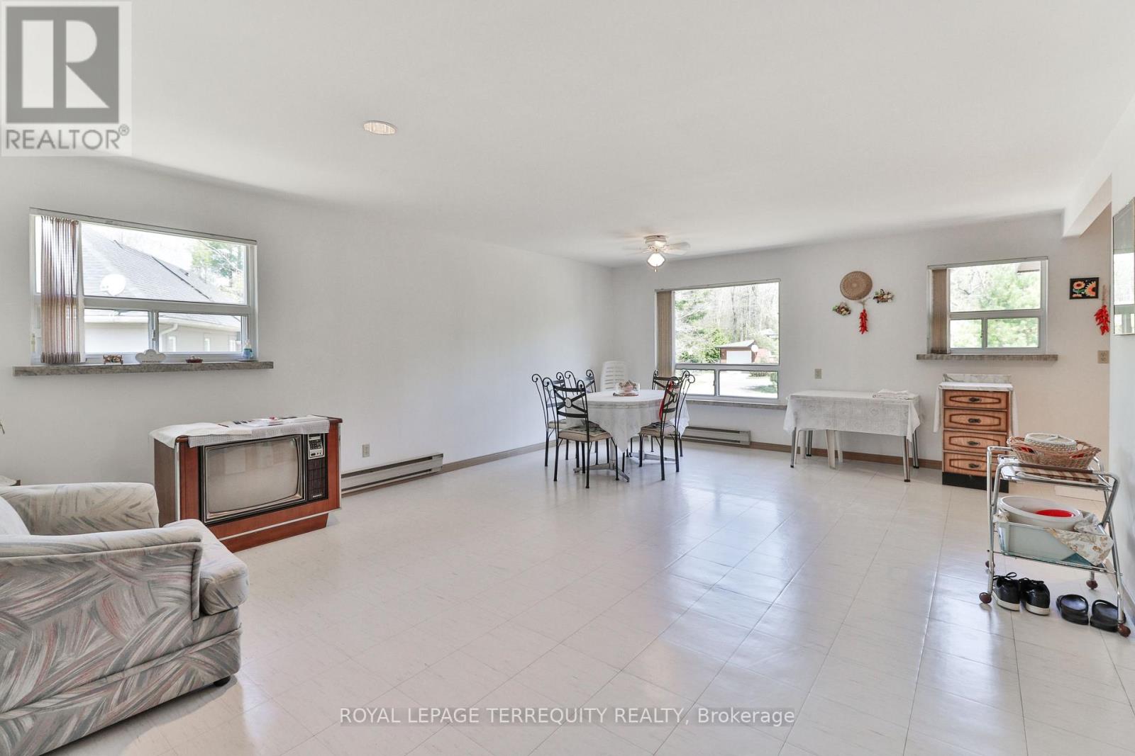 46 Stocco Circle Property Photo 6