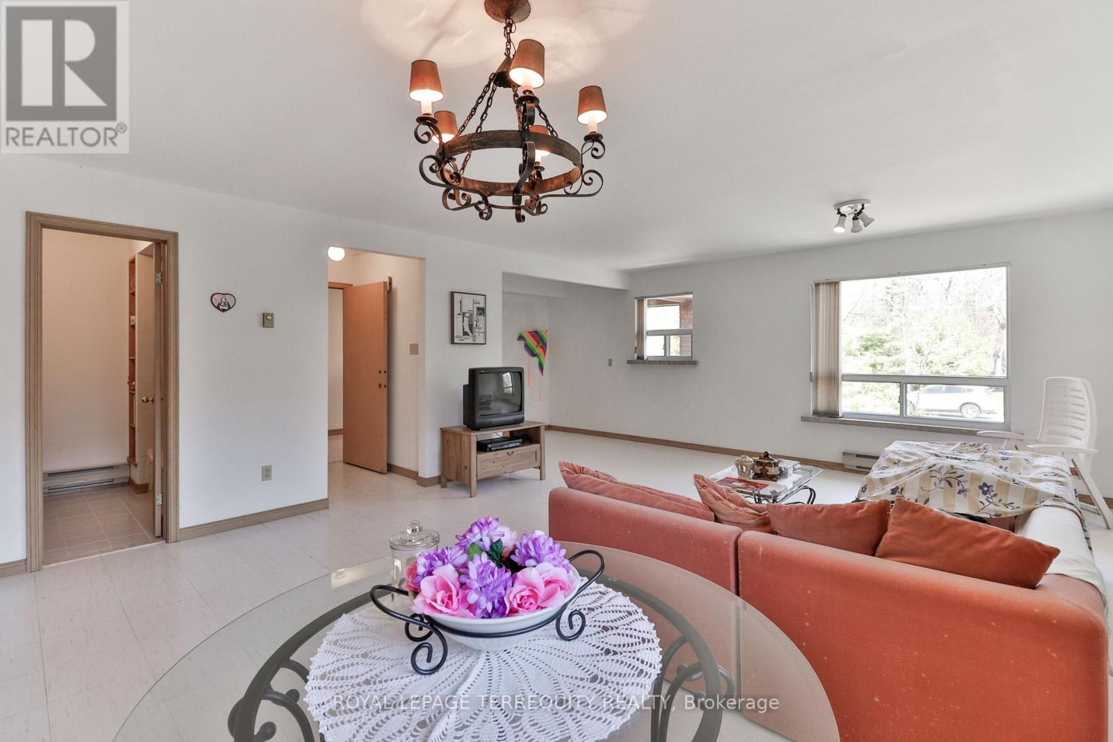 46 Stocco Circle Property Photo 12