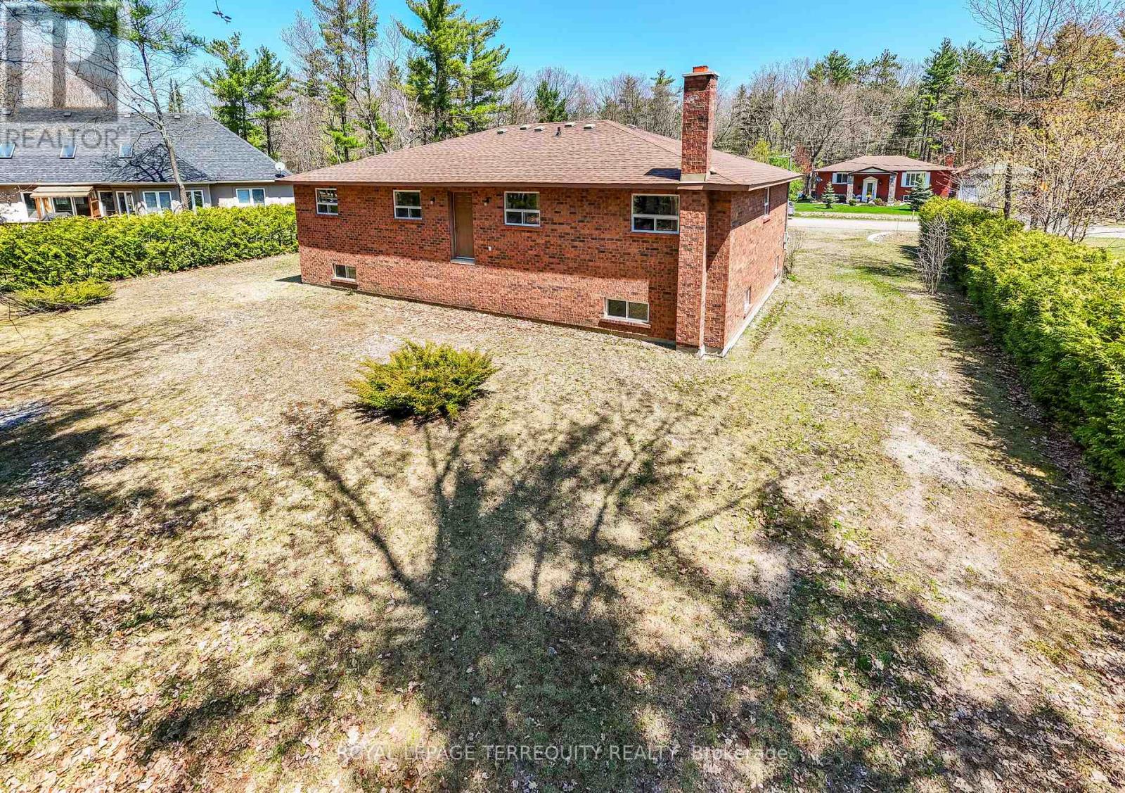 46 Stocco Circle Property Photo 27