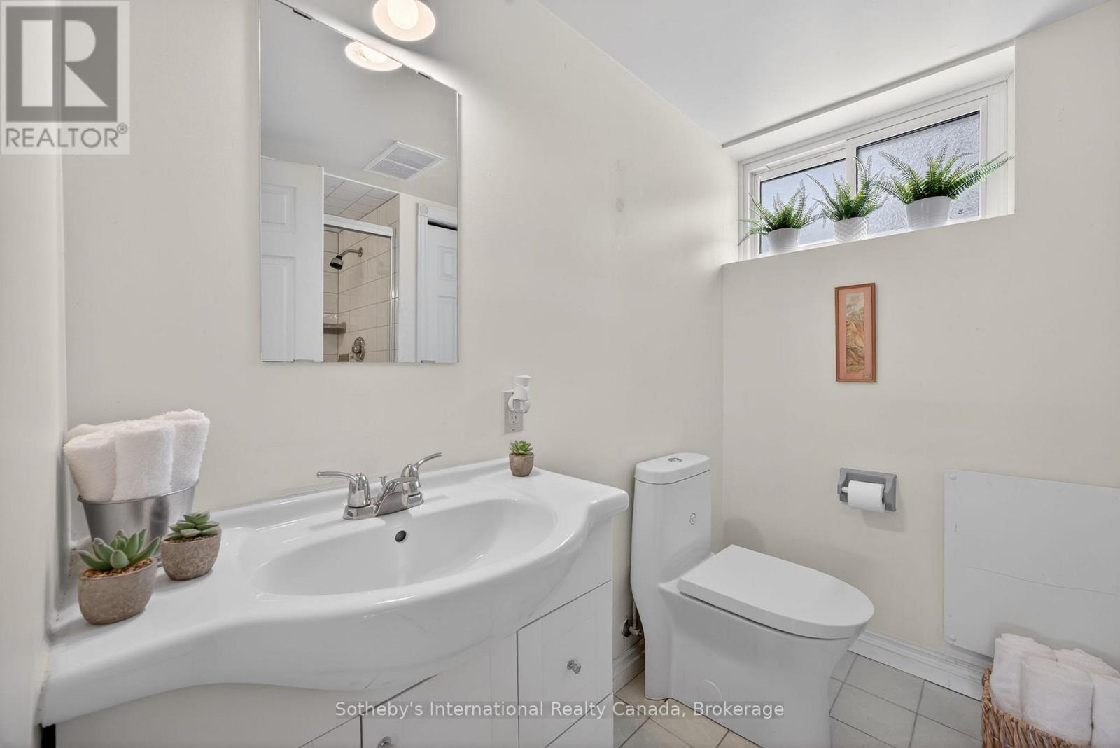 1420 Tiny Beaches Road N Property Photo 31