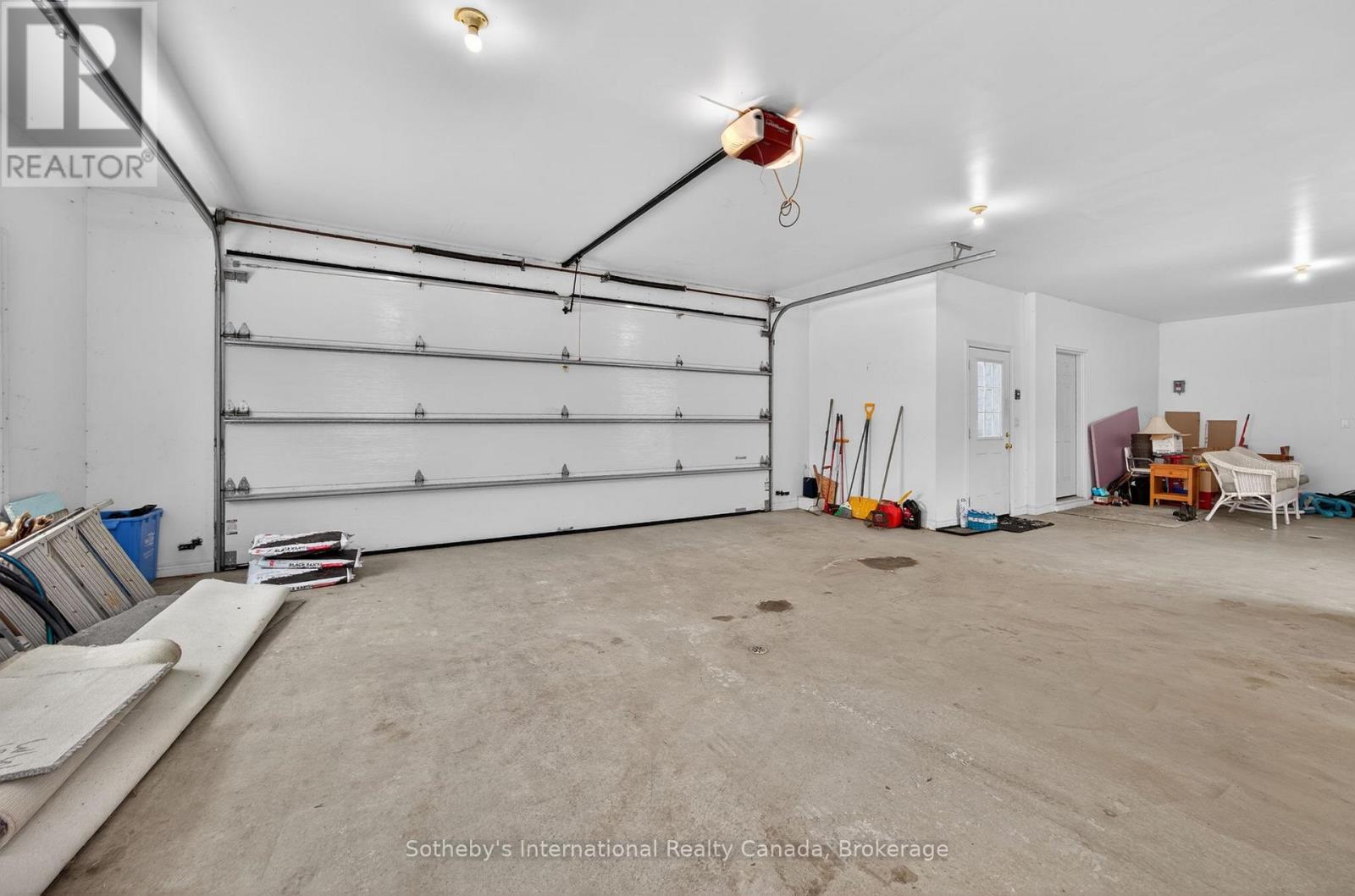 1420 Tiny Beaches Road N Property Photo 34