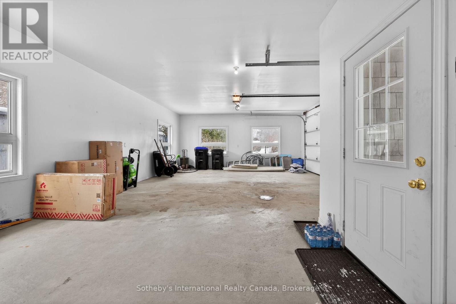 1420 Tiny Beaches Road N Property Photo 35