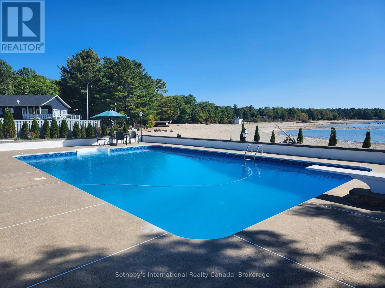 1420 Tiny Beaches Road N Property Photo 38
