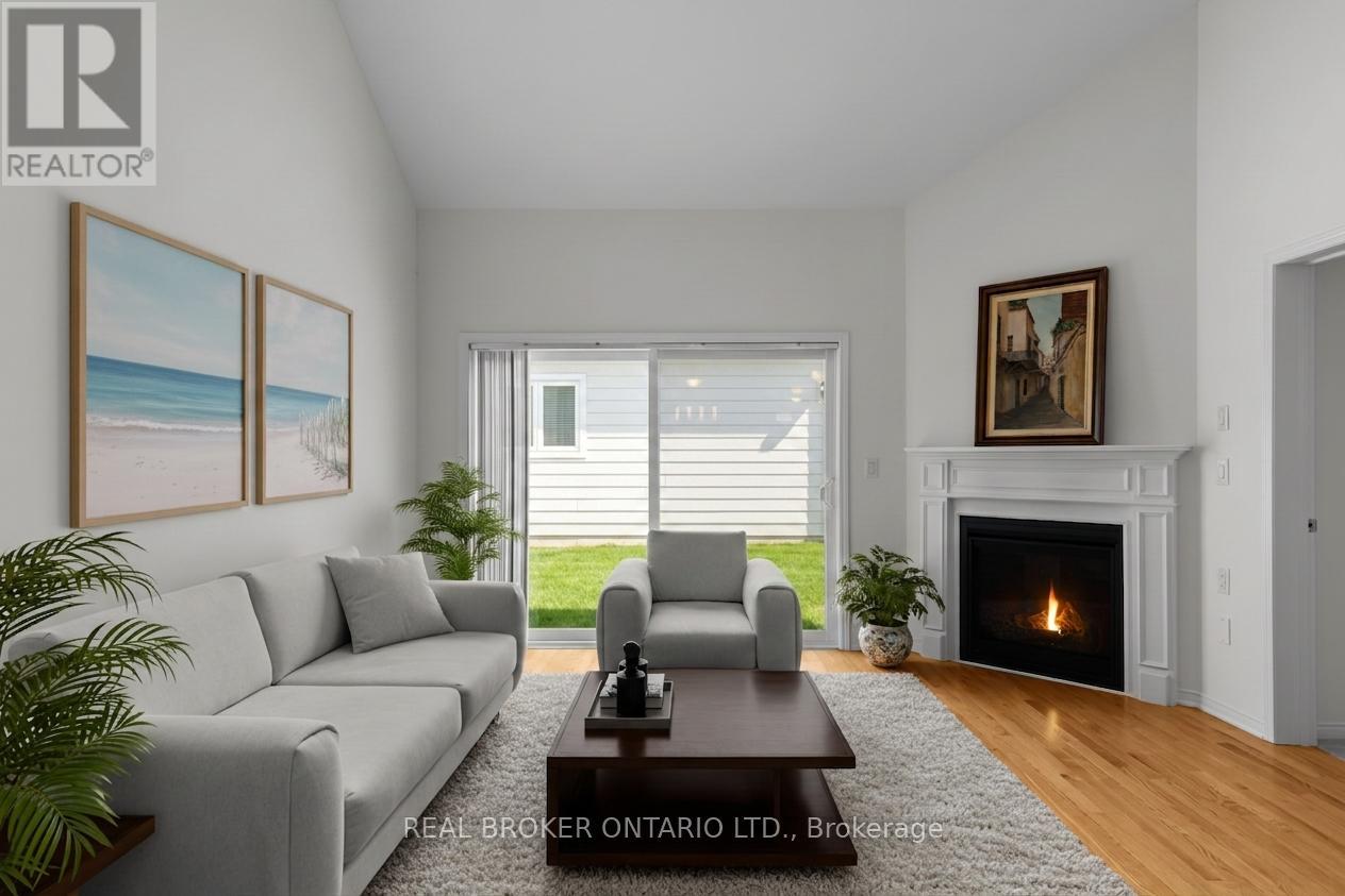 3317 Summerhill Way Property Photo 4