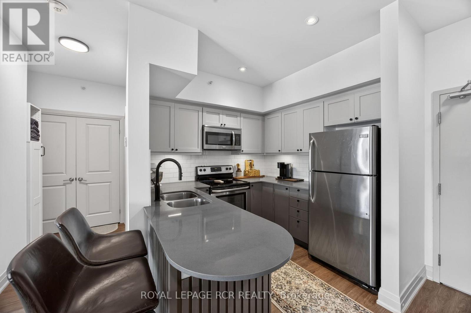 105 - 5 Greenwich Street Property Photo 12