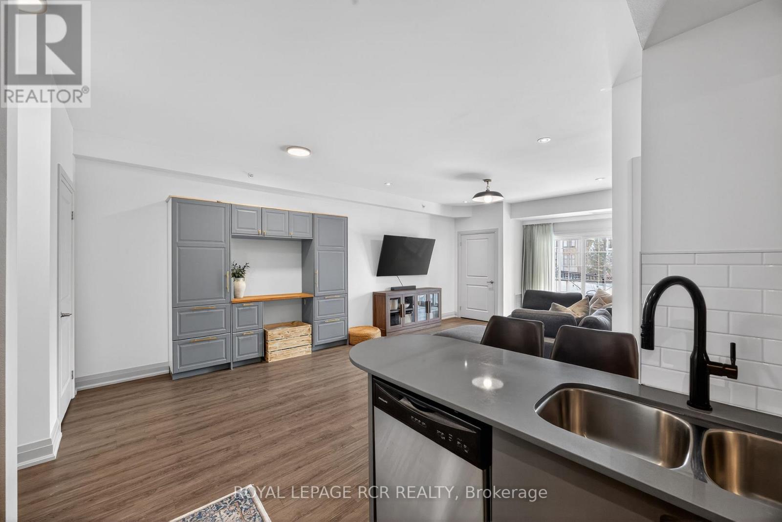 105 - 5 Greenwich Street Property Photo 14