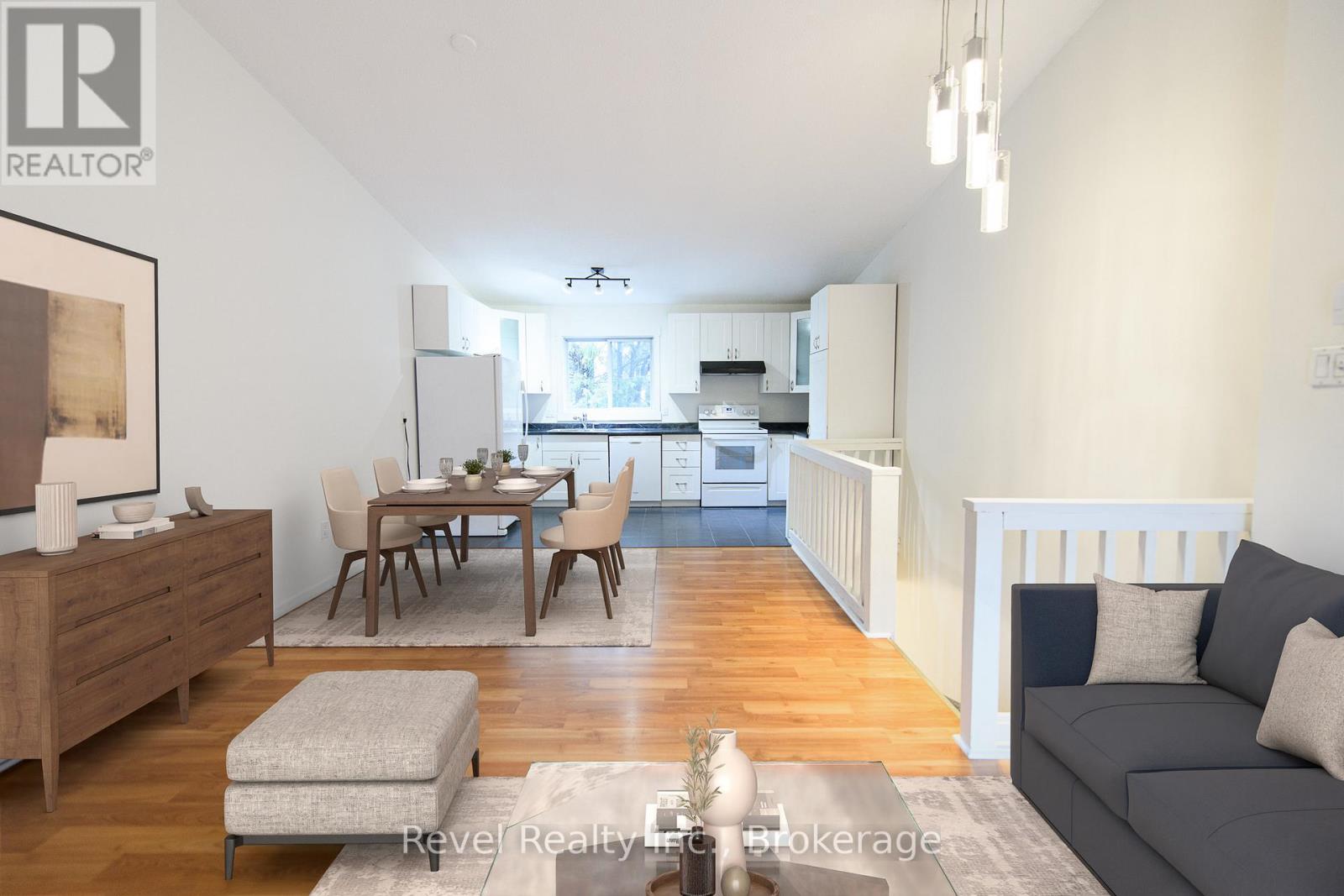 227 - 17 Harbour Street W Property Photo 2