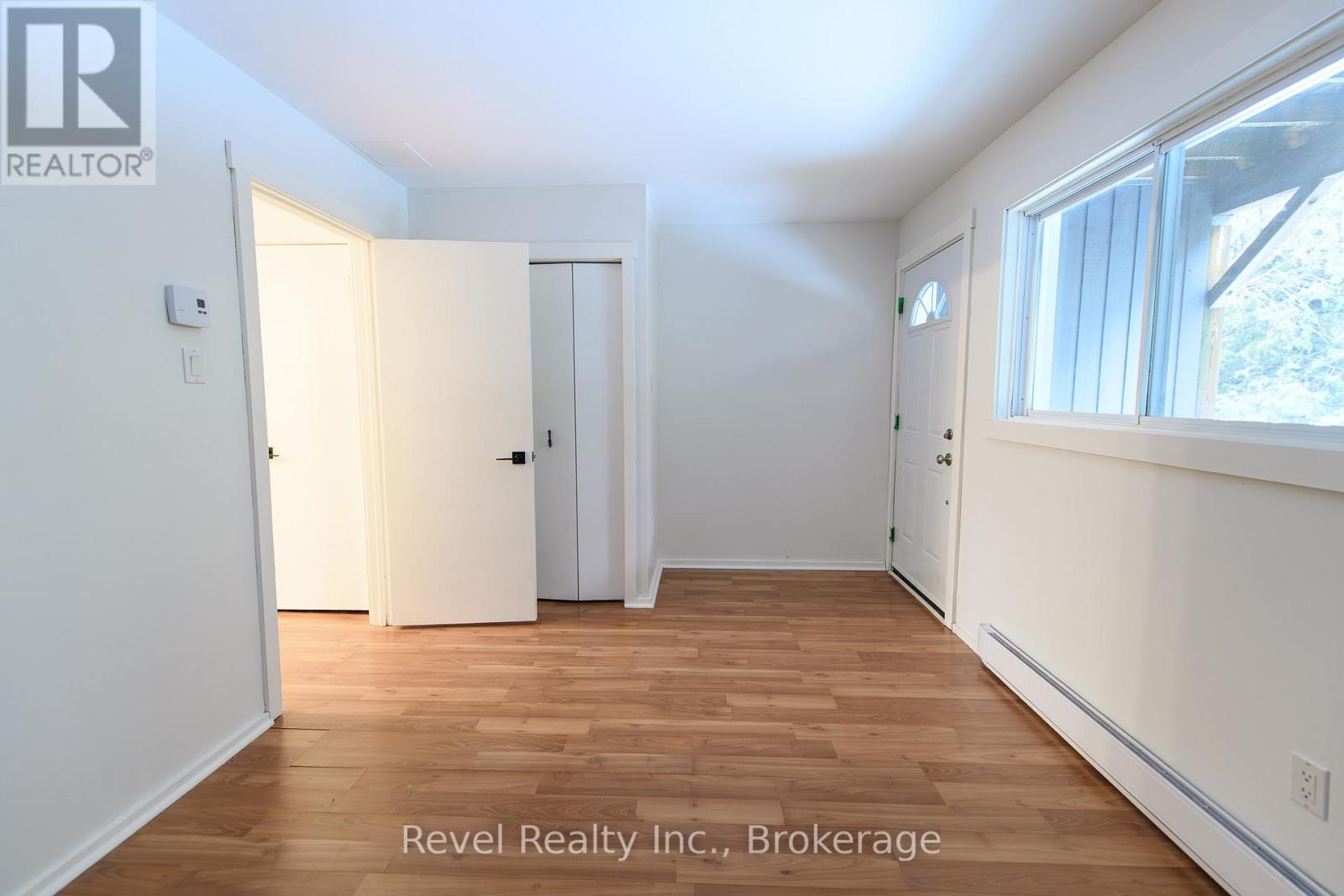 227 - 17 Harbour Street W Property Photo 14