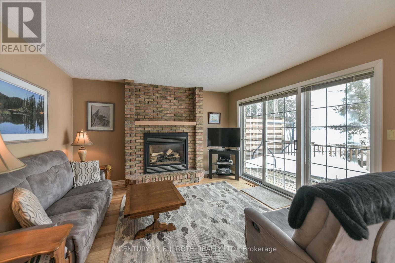 698 Broadview Avenue Property Photo 10