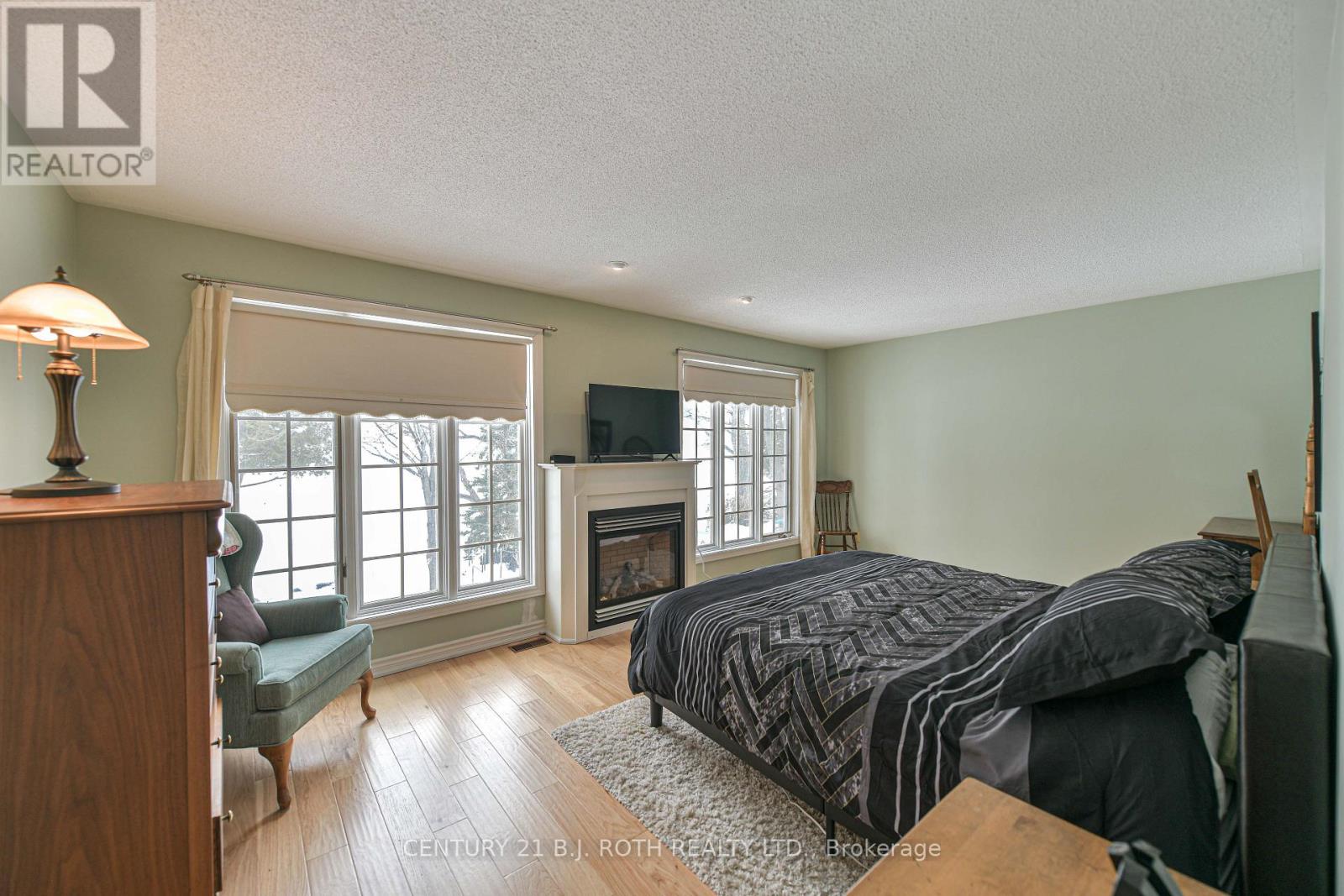 698 Broadview Avenue Property Photo 14