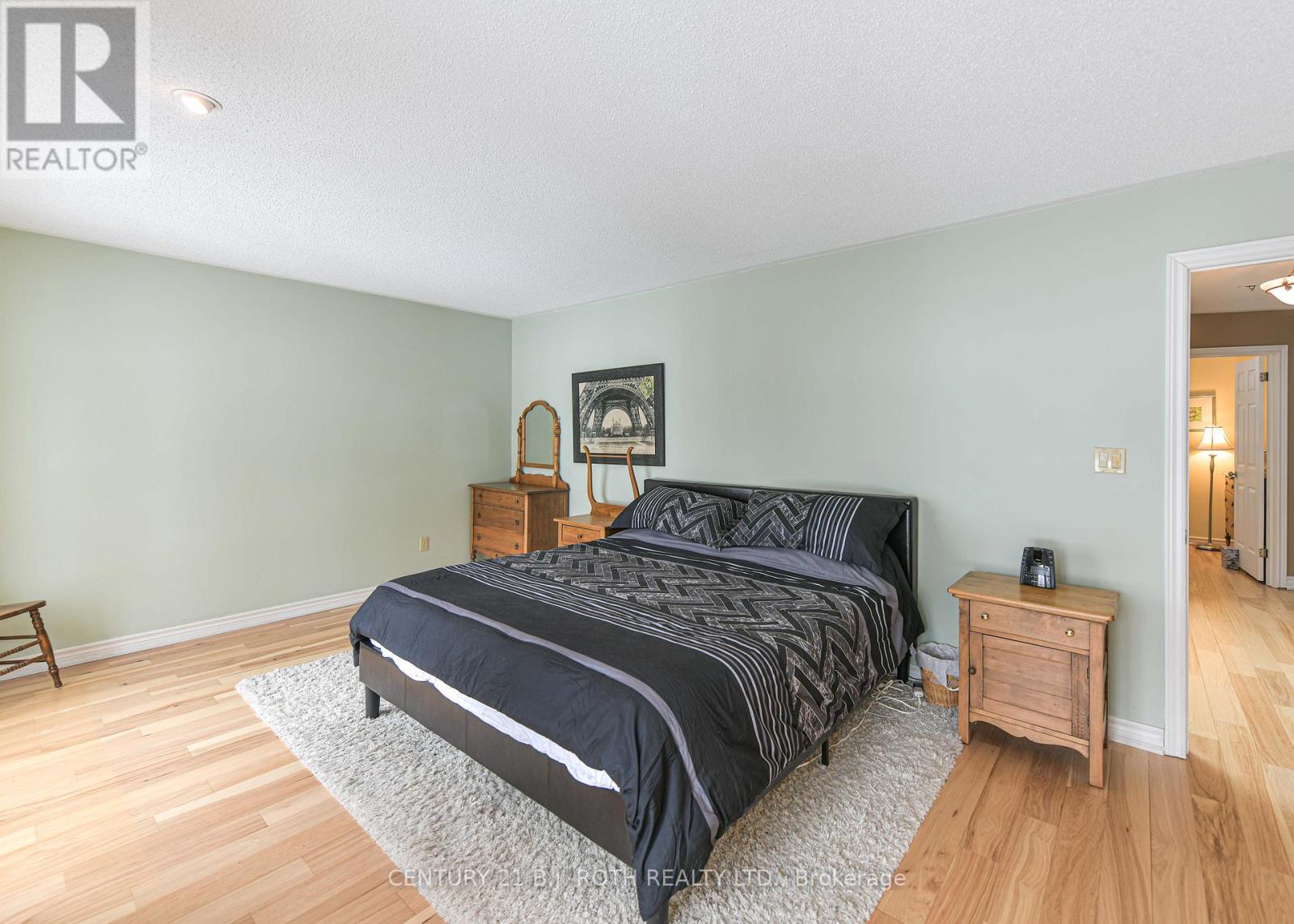 698 Broadview Avenue Property Photo 15