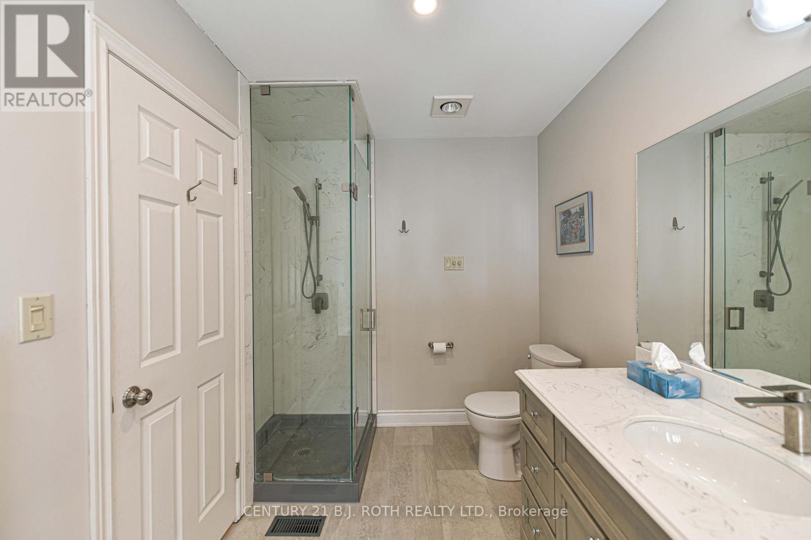 698 Broadview Avenue Property Photo 17