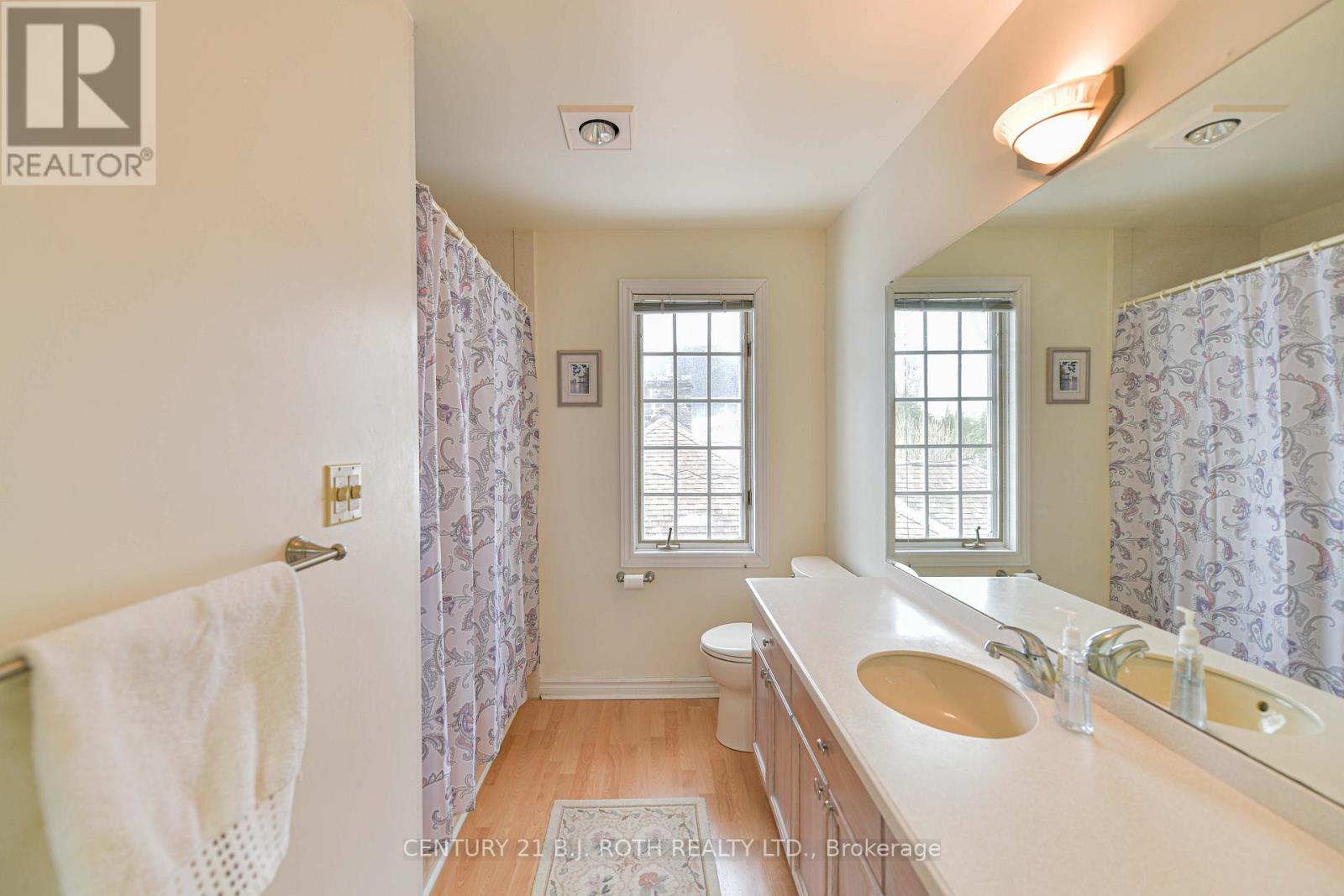 698 Broadview Avenue Property Photo 18