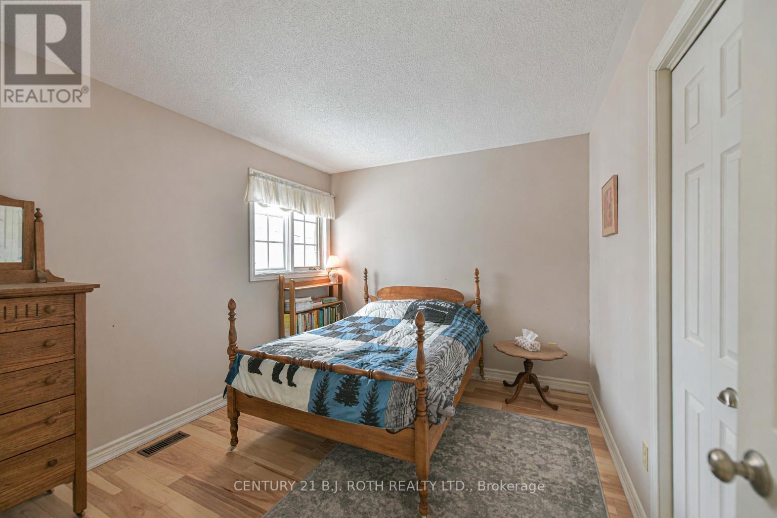 698 Broadview Avenue Property Photo 21