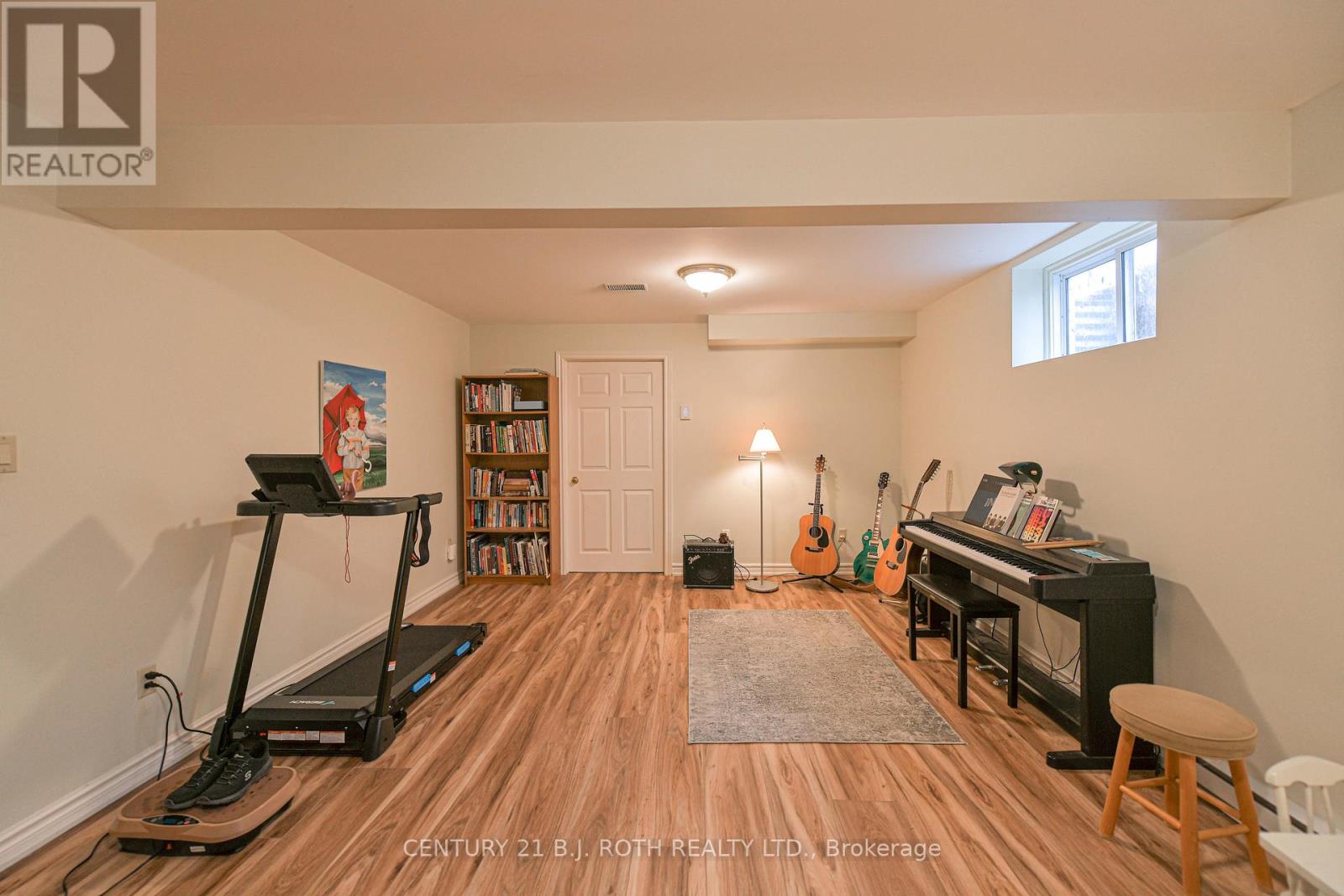 698 Broadview Avenue Property Photo 28