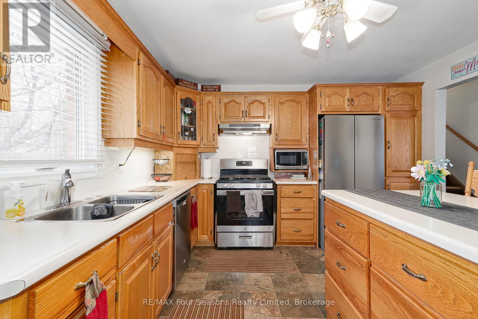 218 Datas Drive Property Photo 13
