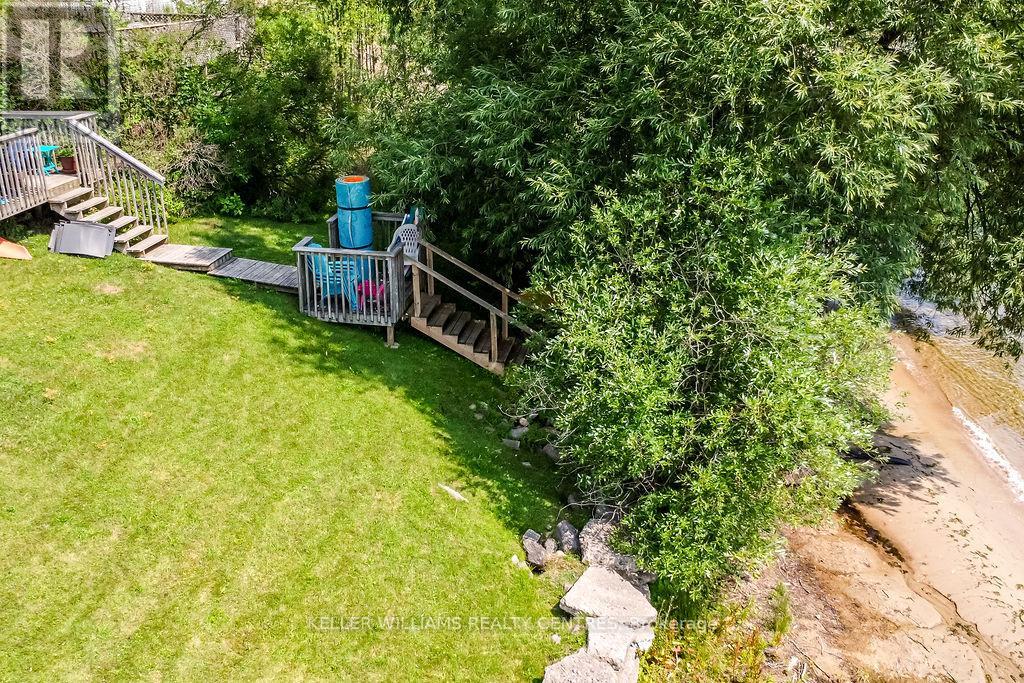 379 Champlain Road Property Photo 4