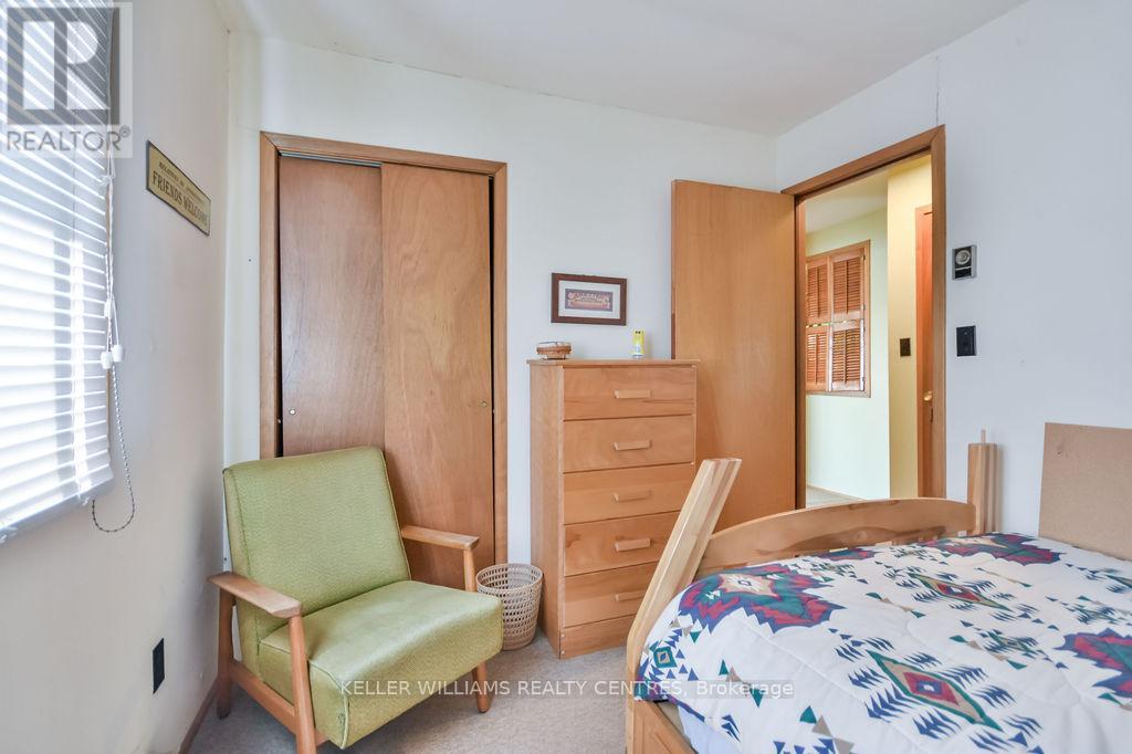 379 Champlain Road Property Photo 14