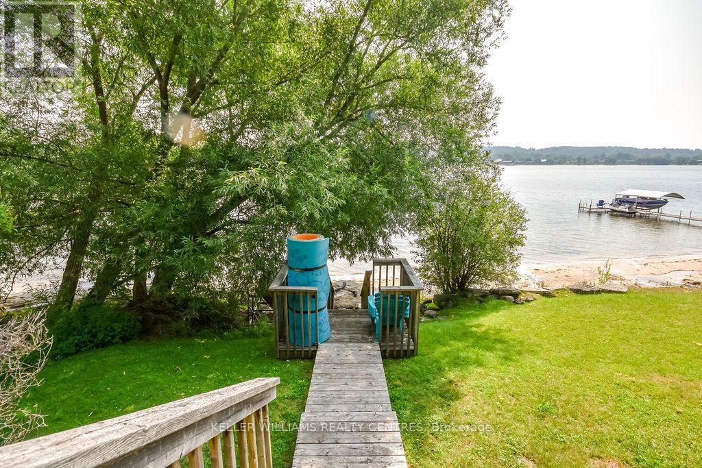 379 Champlain Road Property Photo 17