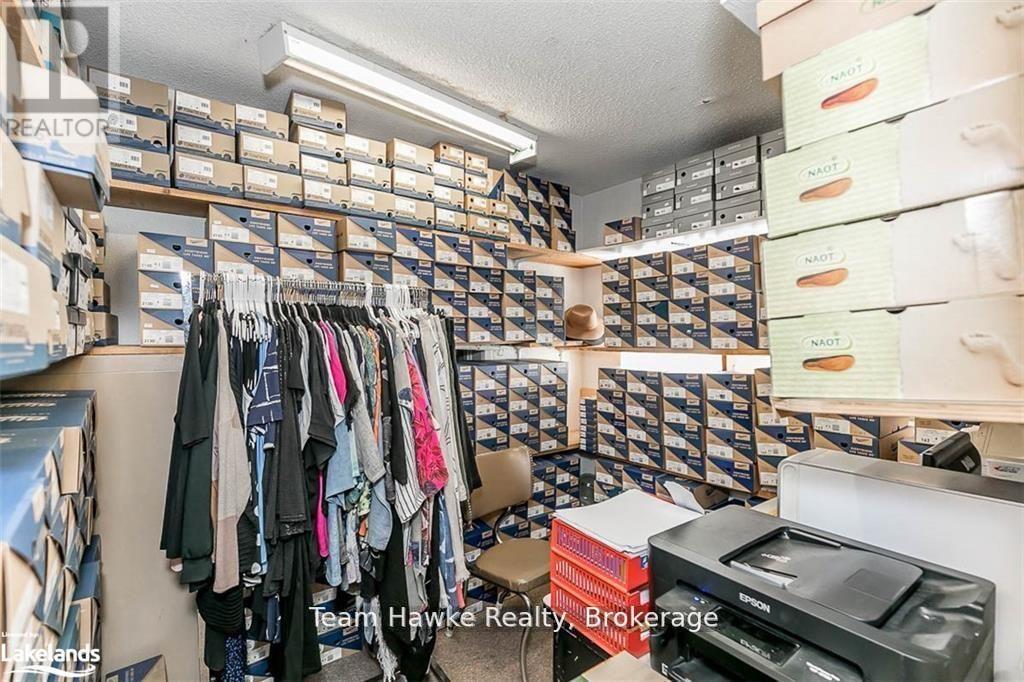 261 King Street Property Photo 26