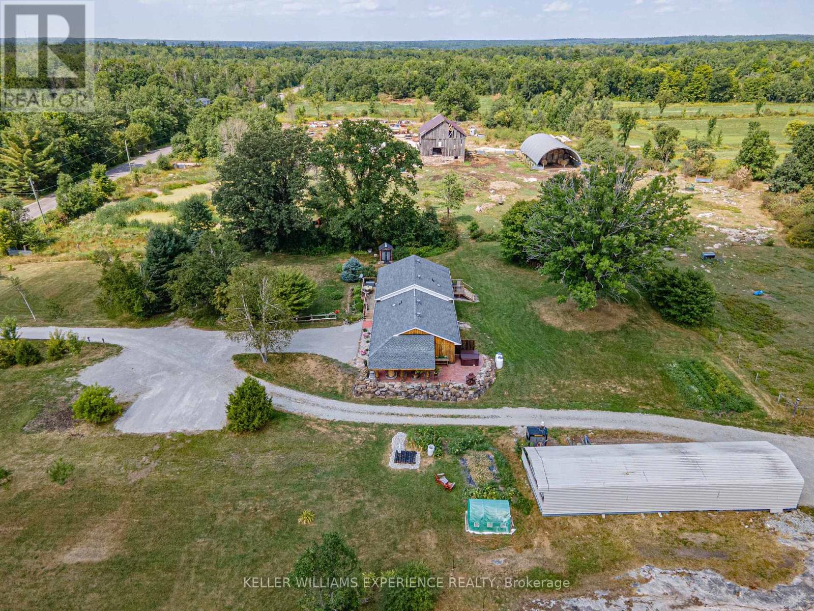 1213 Taylor Line Property Photo 2