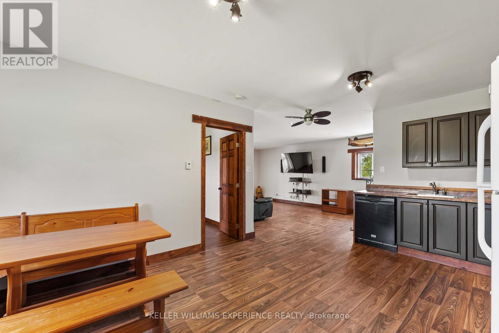 1213 Taylor Line Property Photo 16