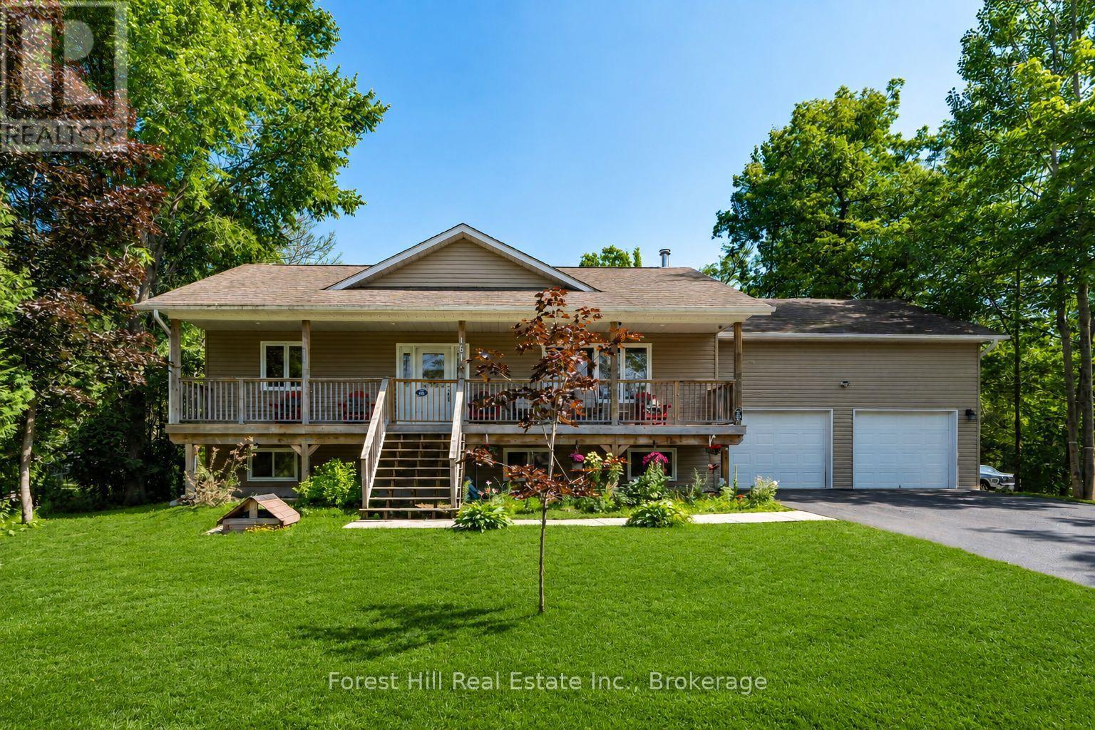 161 Forest Harbour Parkway Property Photo 1