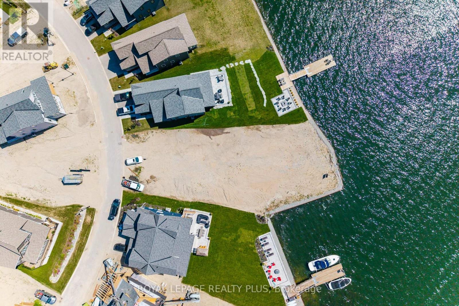 20 Navigator Road Property Photo 2