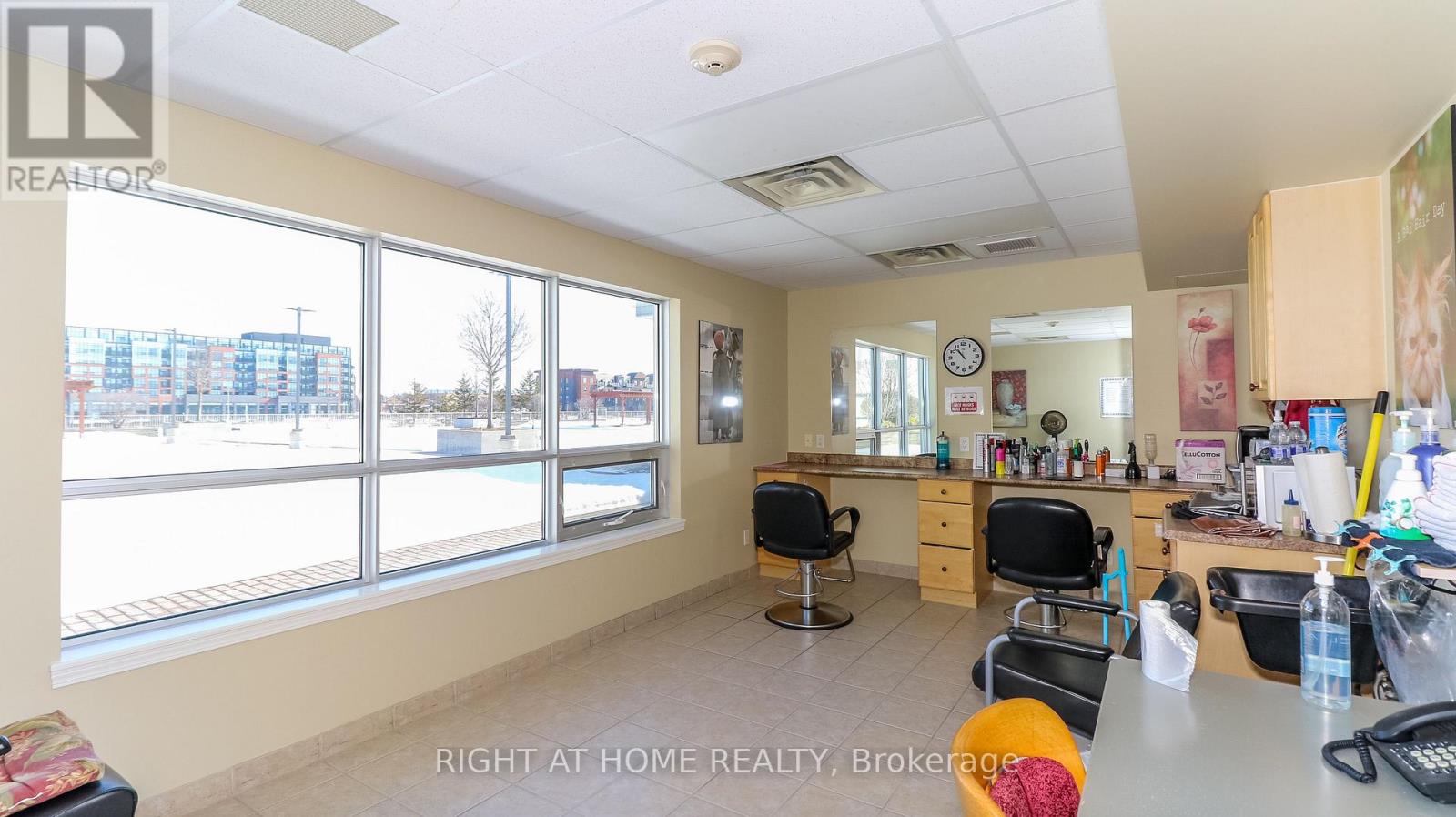 312 - 90 Dean Avenue Property Photo 16