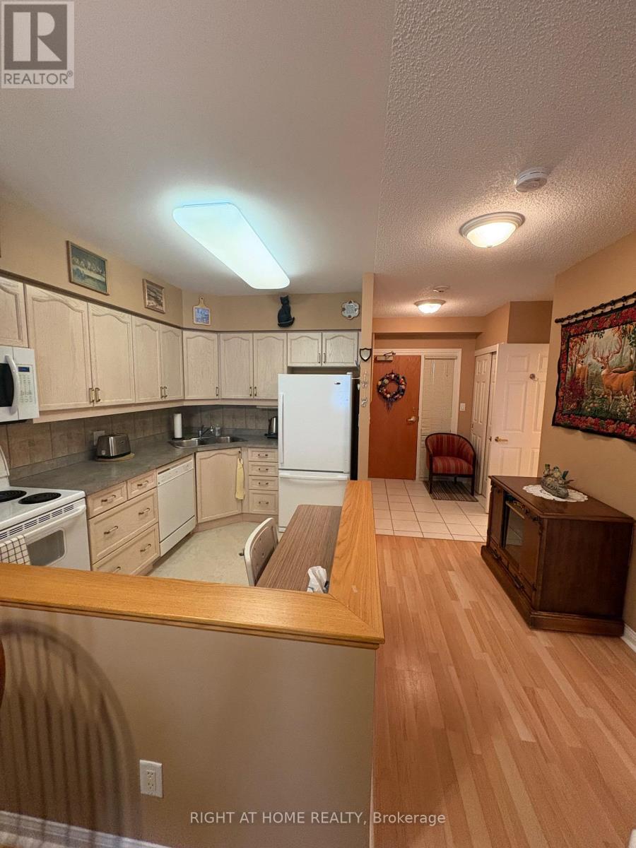 312 - 90 Dean Avenue Property Photo 31